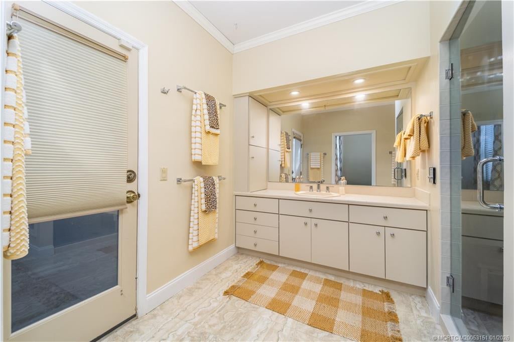 Stuart, Florida, 34997, United States, 3 Bedrooms Bedrooms, ,4 BathroomsBathrooms,Residential,Active,1993948