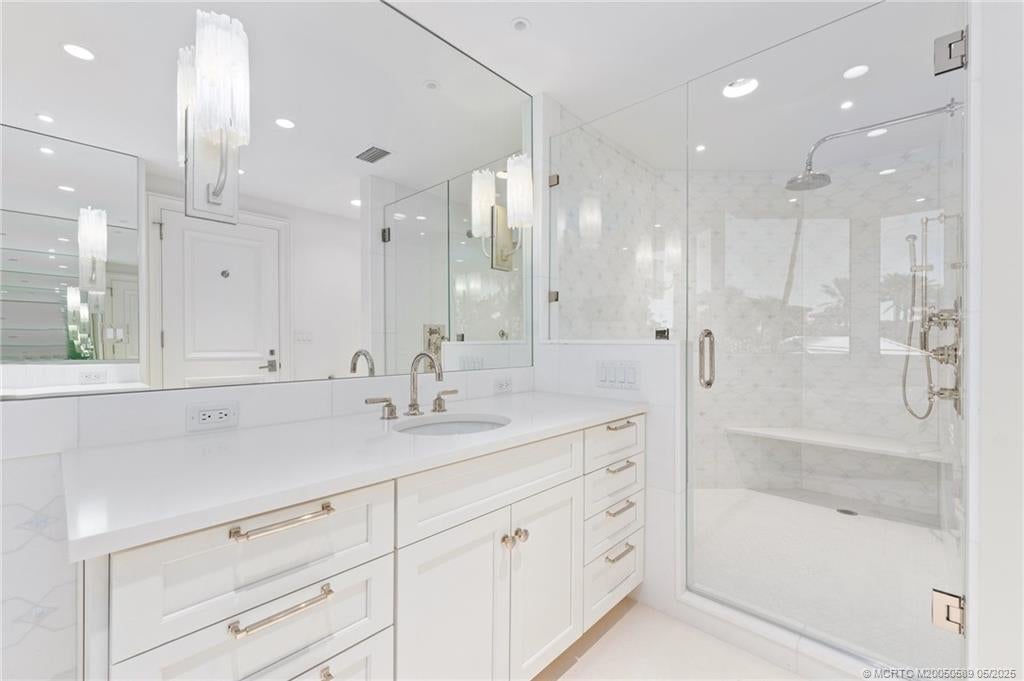 Stuart, Florida, 34996, United States, ,3 BathroomsBathrooms,Residential,Active,1806933