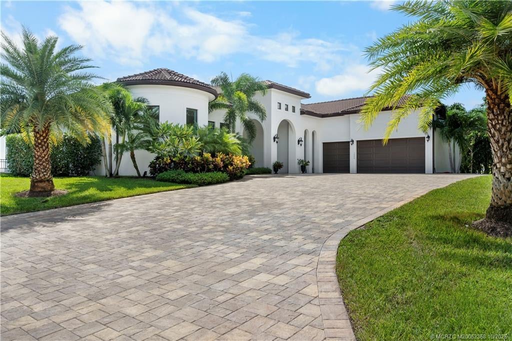Jensen Beach, Florida, 34957, United States, 4 Bedrooms Bedrooms, ,5 BathroomsBathrooms,Residential,Active,1954333
