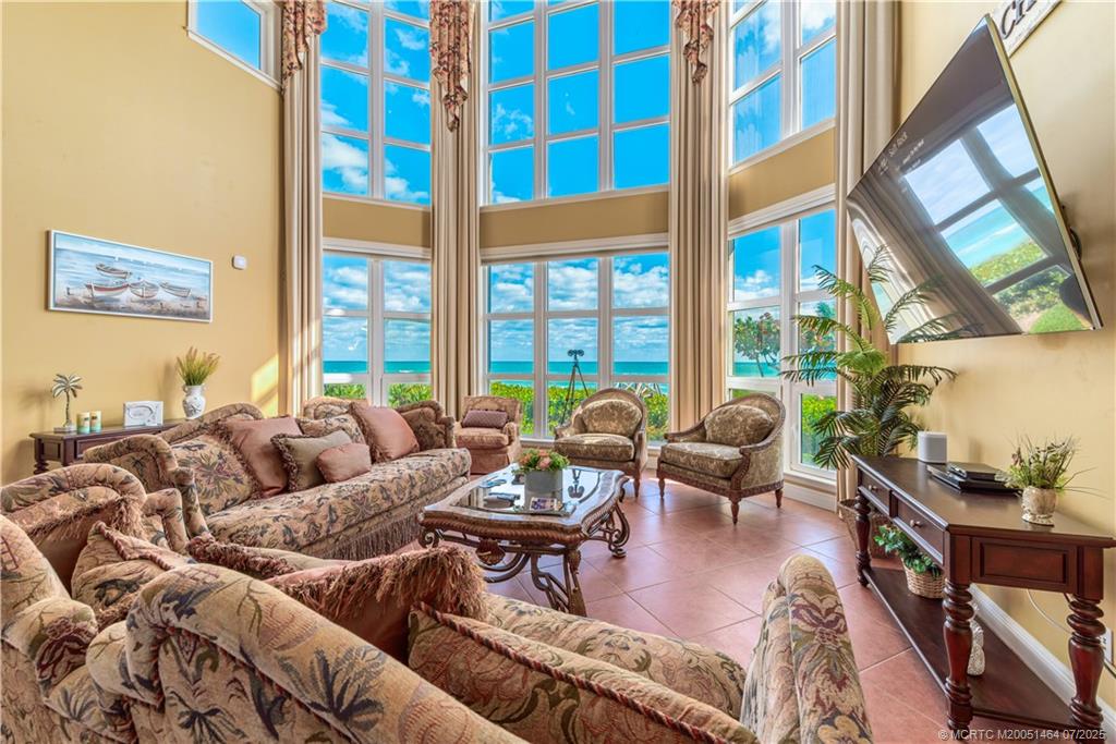 Jensen Beach, Florida, 34957, United States, ,5 BathroomsBathrooms,Residential,Active,1894216