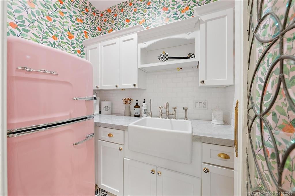 Palm City, Florida, 34990, United States, 5 Bedrooms Bedrooms, ,6 BathroomsBathrooms,Residential,Active,1914928