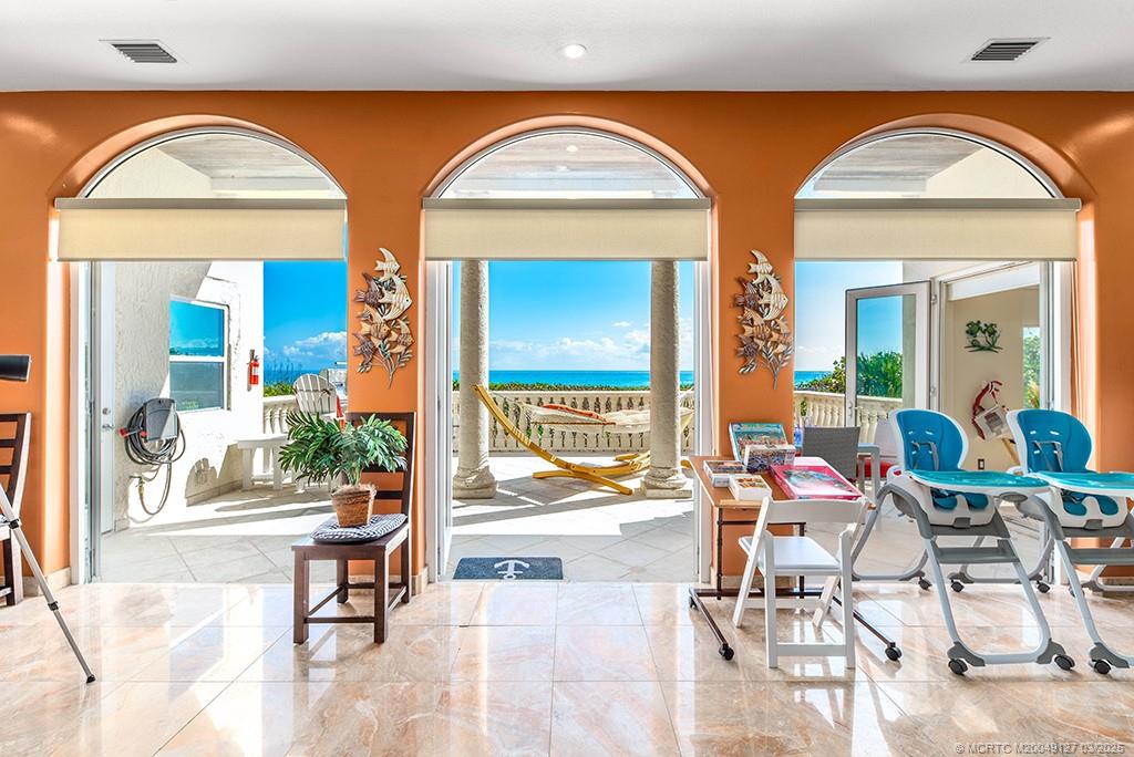 Stuart, Florida, 34996, United States, 9 Bedrooms Bedrooms, ,6 BathroomsBathrooms,Residential,Active,1707128