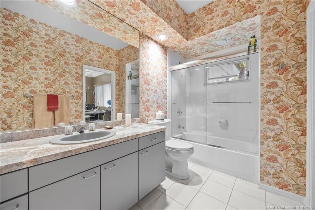 Palm City, Florida, 34990, United States, 3 Bedrooms Bedrooms, ,4 BathroomsBathrooms,Residential,Active,2010174