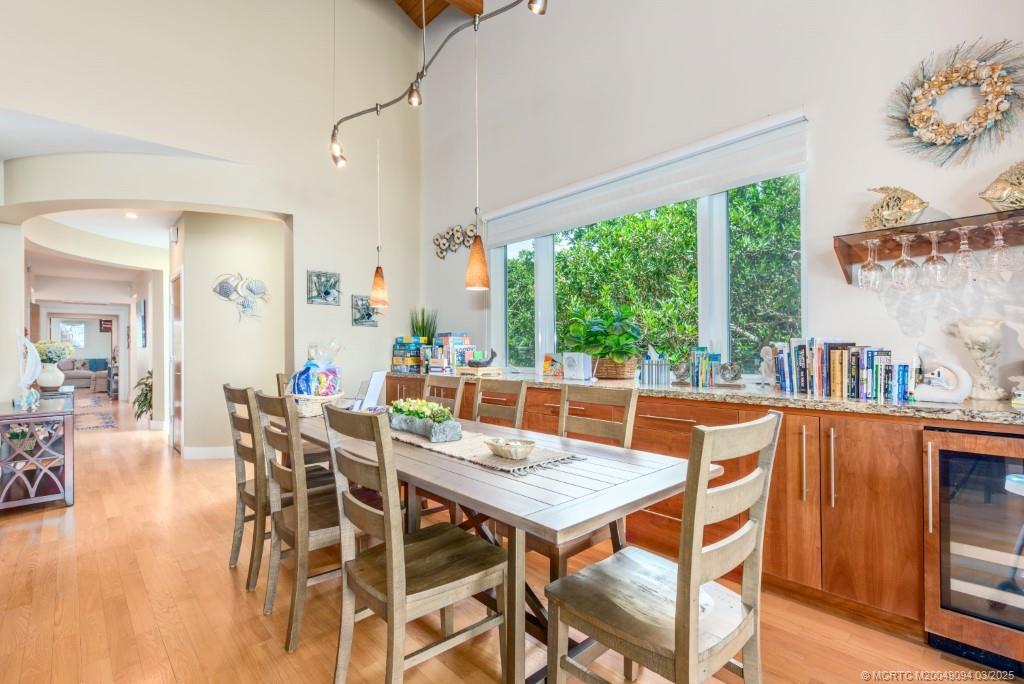 Hutchinson Island, Florida, 34957, United States, 6 Bedrooms Bedrooms, ,7 BathroomsBathrooms,Residential,Active,1706651