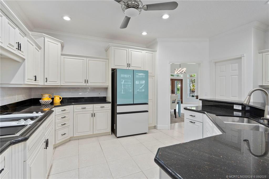 Stuart, Florida, 34996, United States, 4 Bedrooms Bedrooms, ,3 BathroomsBathrooms,Residential,Active,1953252