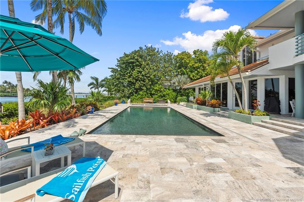 Stuart, Florida, 34996, United States, 4 Bedrooms Bedrooms, ,6 BathroomsBathrooms,Residential,Active,1829889