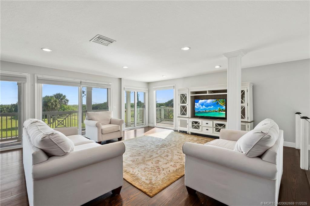 Fort Pierce, Florida, 34949, United States, 5 Bedrooms Bedrooms, ,5 BathroomsBathrooms,Residential,Active,1970957