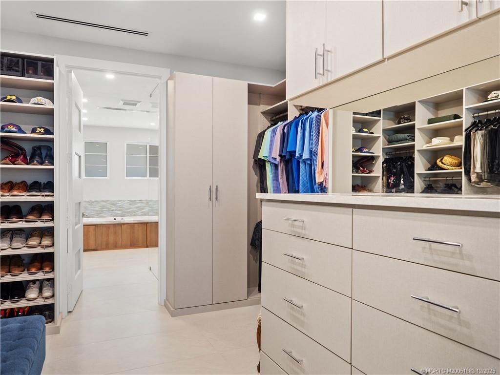 Hobe Sound, Florida, 33455, United States, 4 Bedrooms Bedrooms, ,4 BathroomsBathrooms,Residential,Active,1933731