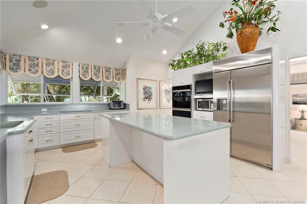 Stuart, Florida, 34996, United States, 5 Bedrooms Bedrooms, ,4 BathroomsBathrooms,Residential,Active,1914638