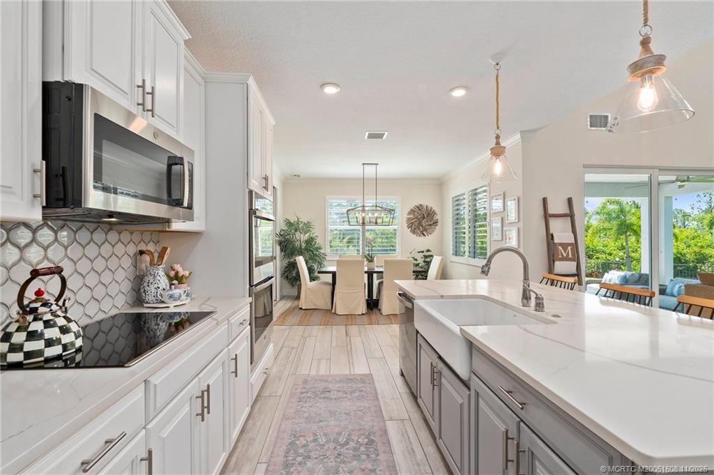 Stuart, Florida, 34997, United States, 4 Bedrooms Bedrooms, ,4 BathroomsBathrooms,Residential,Active,1904746