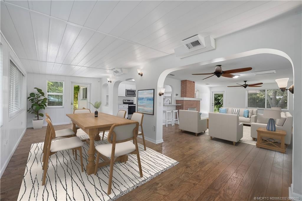 Stuart, Florida, 34994, United States, 2 Bedrooms Bedrooms, ,2 BathroomsBathrooms,Residential,Active,1945266