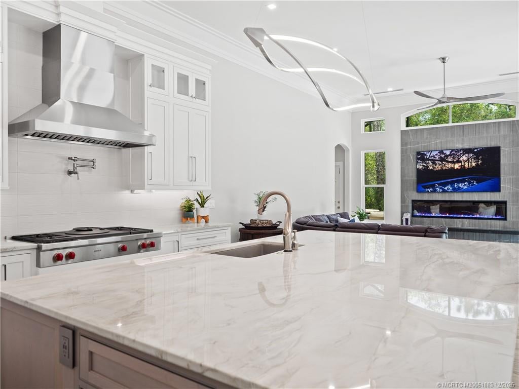 Hobe Sound, Florida, 33455, United States, 4 Bedrooms Bedrooms, ,4 BathroomsBathrooms,Residential,Active,1933731