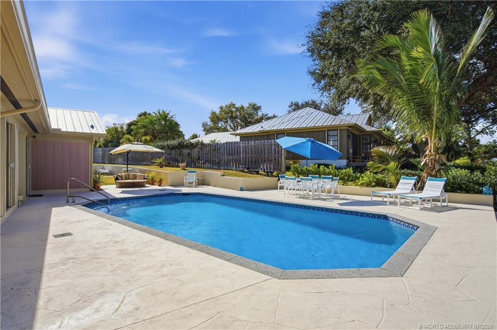 Stuart, Florida, 34997, United States, 3 Bedrooms Bedrooms, ,2 BathroomsBathrooms,Residential,Active,2007928