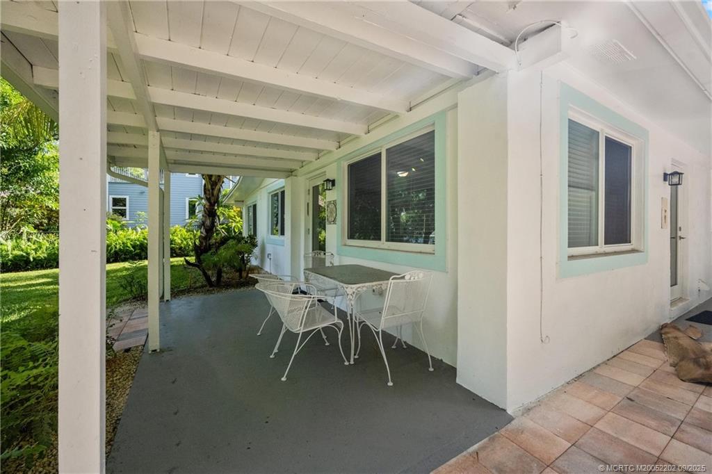 Stuart, Florida, 34994, United States, 2 Bedrooms Bedrooms, ,2 BathroomsBathrooms,Residential,Active,1945266