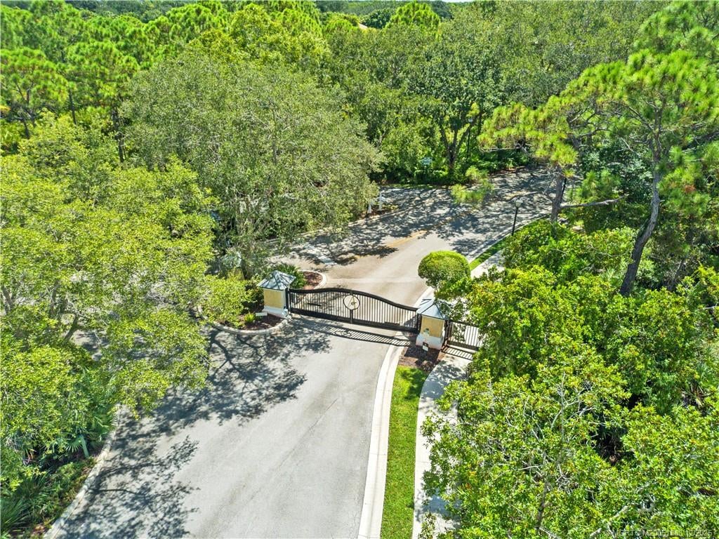 Hobe Sound, Florida, 33455, United States, 4 Bedrooms Bedrooms, ,4 BathroomsBathrooms,Residential,Active,1933731