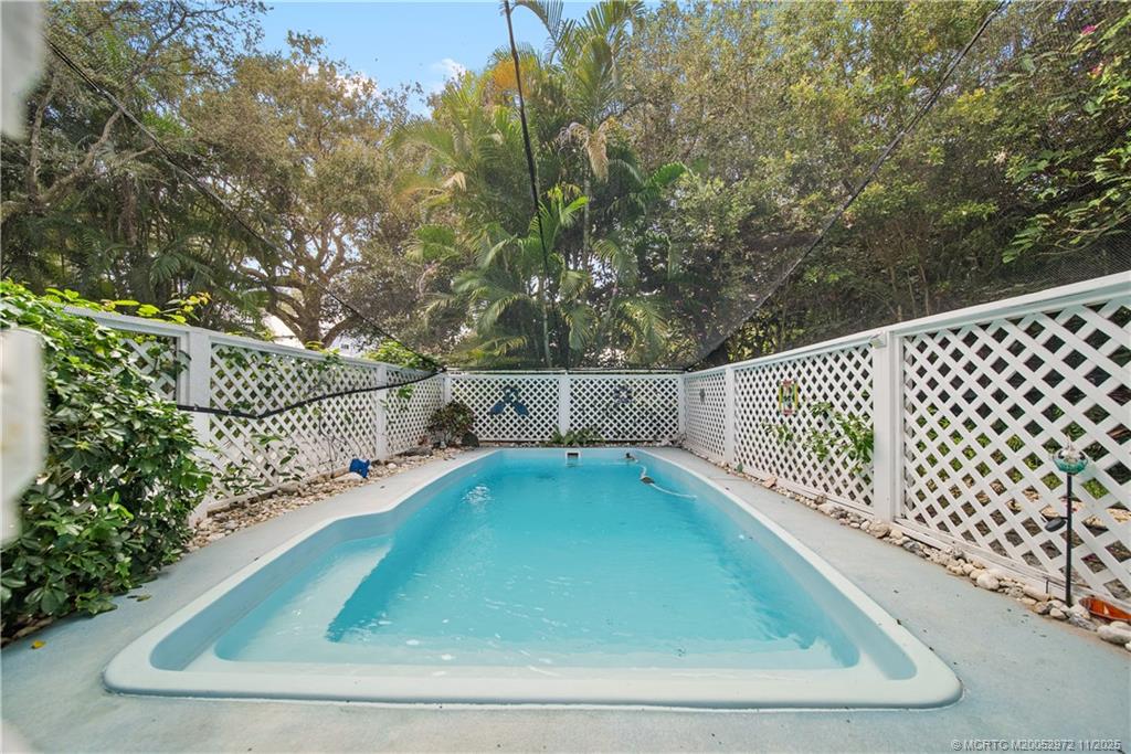 Stuart, Florida, 34996, United States, 4 Bedrooms Bedrooms, ,3 BathroomsBathrooms,Residential,Active,1988486