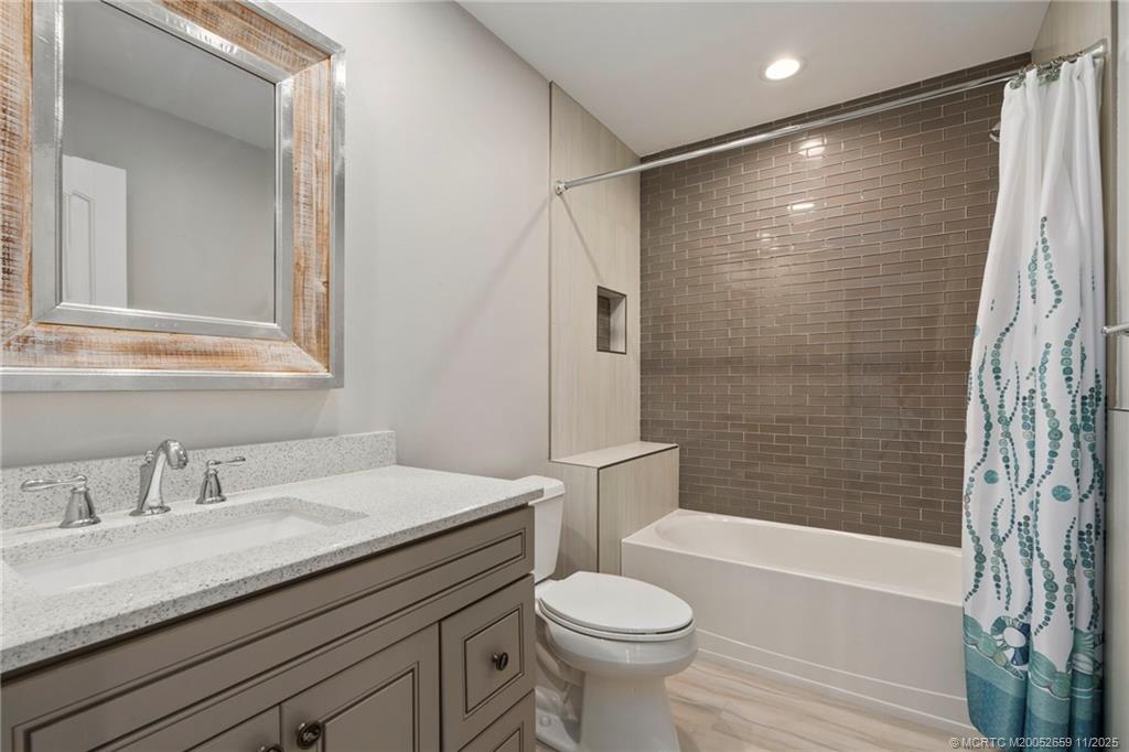 Fort Pierce, Florida, 34949, United States, 5 Bedrooms Bedrooms, ,5 BathroomsBathrooms,Residential,Active,1970957