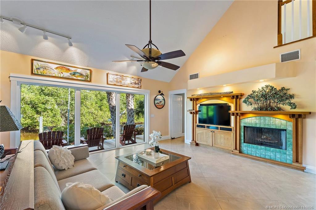 Stuart, Florida, 34997, United States, 3 Bedrooms Bedrooms, ,4 BathroomsBathrooms,Residential,Active,1993675