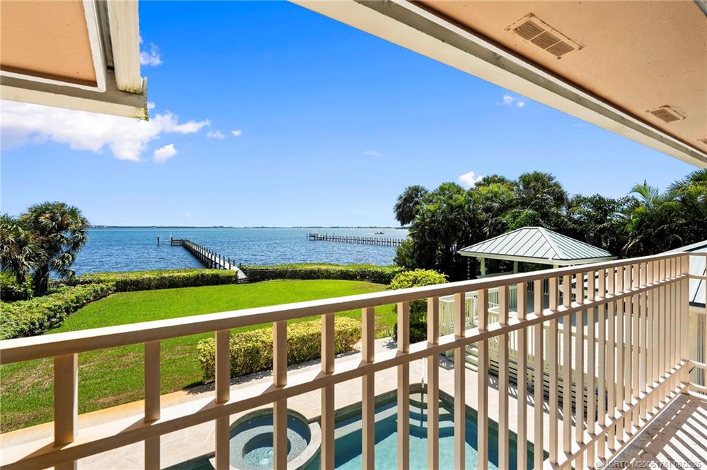 Stuart, Florida, 34996, United States, 5 Bedrooms Bedrooms, ,4 BathroomsBathrooms,Residential,Active,1914638