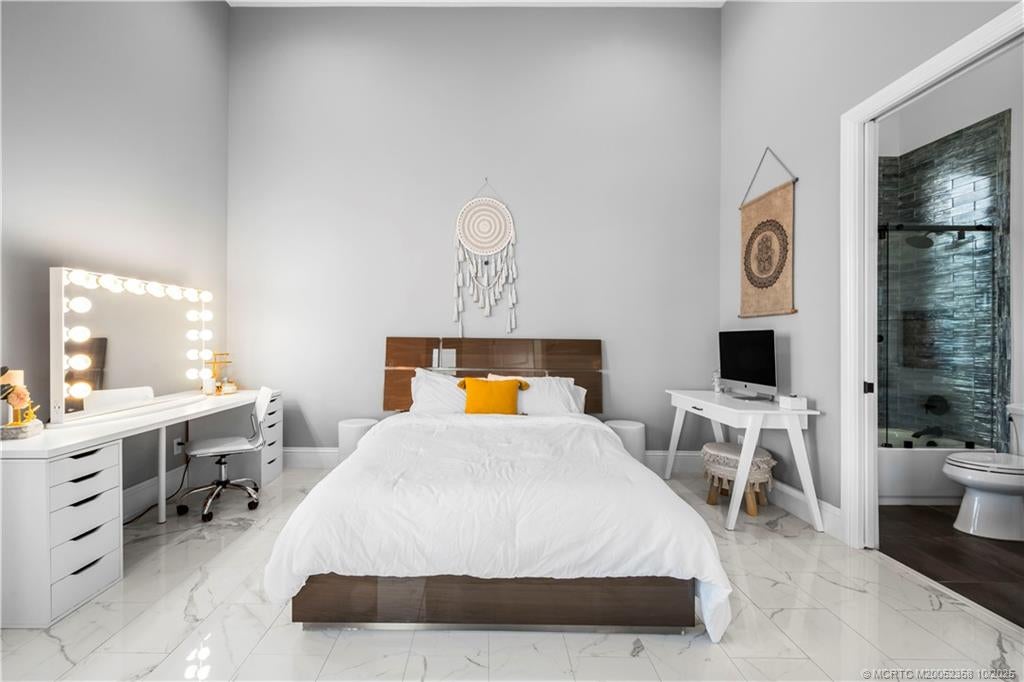 Jensen Beach, Florida, 34957, United States, 4 Bedrooms Bedrooms, ,5 BathroomsBathrooms,Residential,Active,1954333