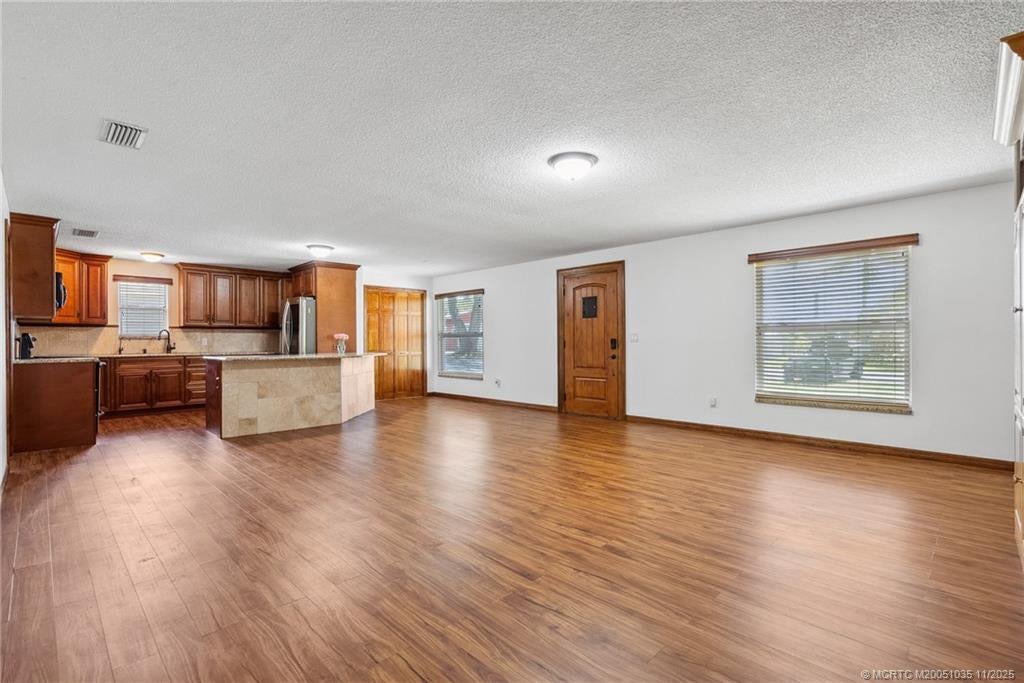 Palm City, Florida, 34990, United States, 5 Bedrooms Bedrooms, ,3 BathroomsBathrooms,Residential,Active,1862879