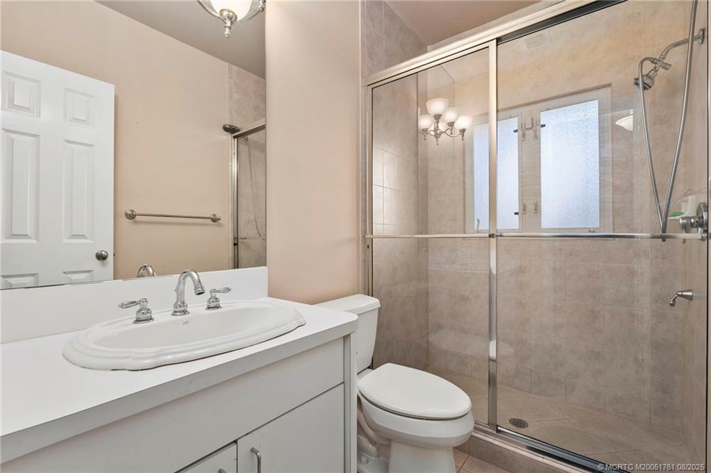 Stuart, Florida, 34996, United States, 5 Bedrooms Bedrooms, ,4 BathroomsBathrooms,Residential,Active,1914638
