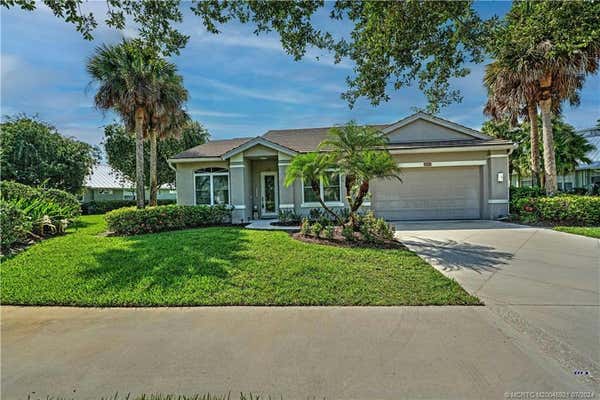 7846 SE MAMMOTH DR, HOBE SOUND, FL 33455, photo 2 of 63