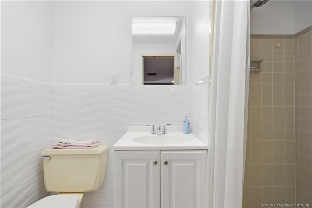 Stuart, Florida, 34997, United States, 3 Bedrooms Bedrooms, ,2 BathroomsBathrooms,Residential,Active,2007928