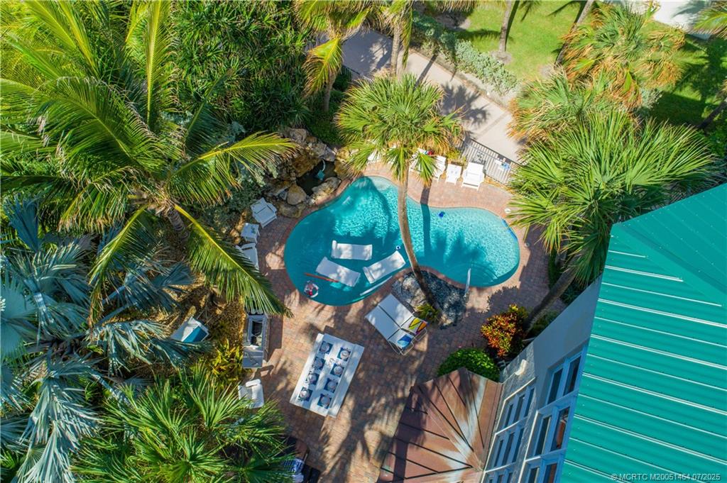 Jensen Beach, Florida, 34957, United States, ,5 BathroomsBathrooms,Residential,Active,1894216