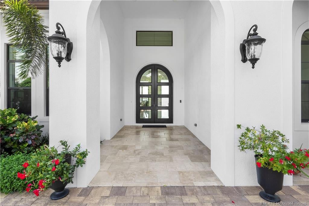 Jensen Beach, Florida, 34957, United States, 4 Bedrooms Bedrooms, ,5 BathroomsBathrooms,Residential,Active,1954333