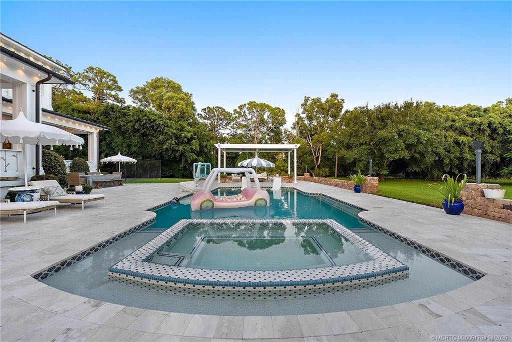 Palm City, Florida, 34990, United States, 5 Bedrooms Bedrooms, ,6 BathroomsBathrooms,Residential,Active,1914928