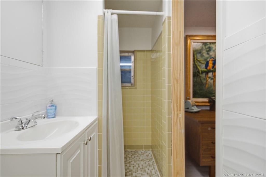 Stuart, Florida, 34997, United States, 3 Bedrooms Bedrooms, ,2 BathroomsBathrooms,Residential,Active,2007928