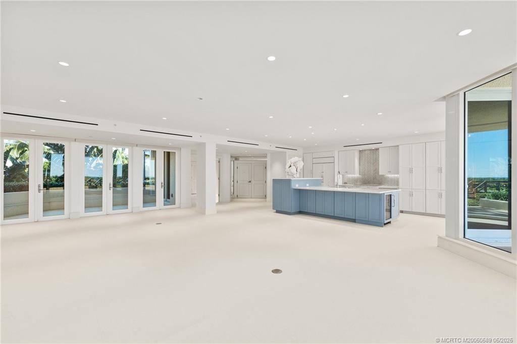 Stuart, Florida, 34996, United States, ,3 BathroomsBathrooms,Residential,Active,1806933