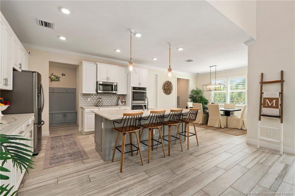 Stuart, Florida, 34997, United States, 4 Bedrooms Bedrooms, ,4 BathroomsBathrooms,Residential,Active,1904746