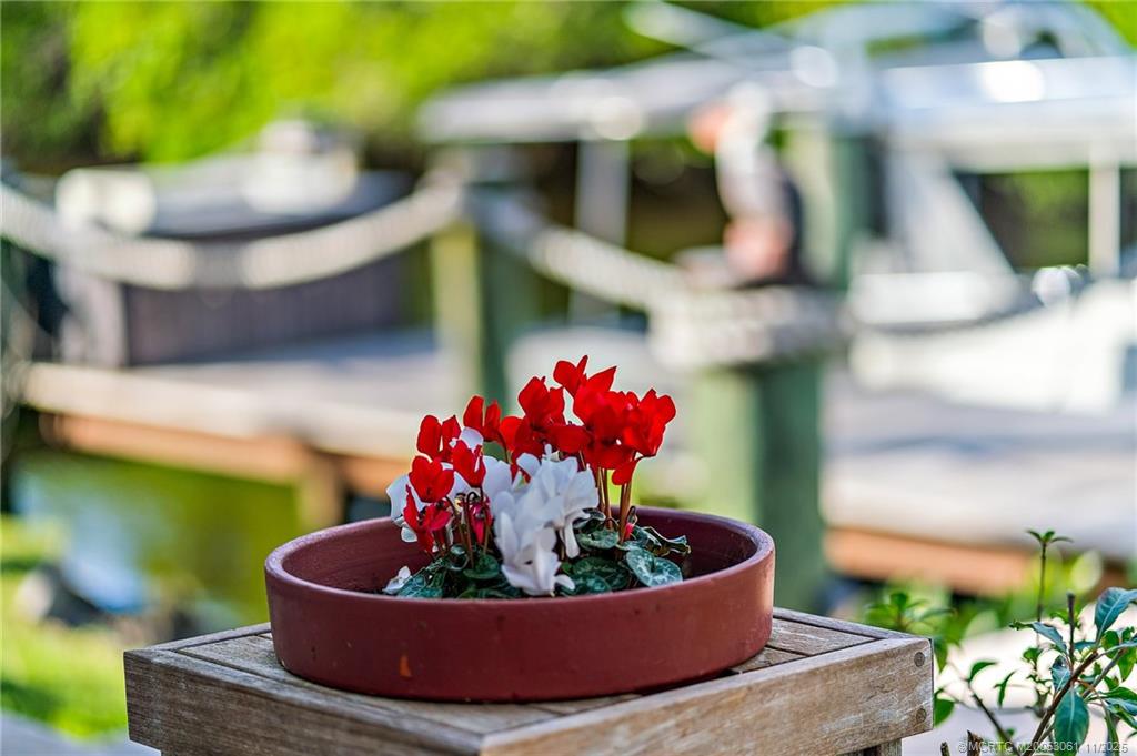 Stuart, Florida, 34997, United States, 3 Bedrooms Bedrooms, ,4 BathroomsBathrooms,Residential,Active,1993675