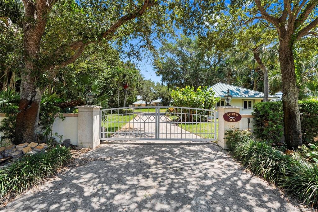 Stuart, Florida, 34996, United States, 5 Bedrooms Bedrooms, ,4 BathroomsBathrooms,Residential,Active,1914638