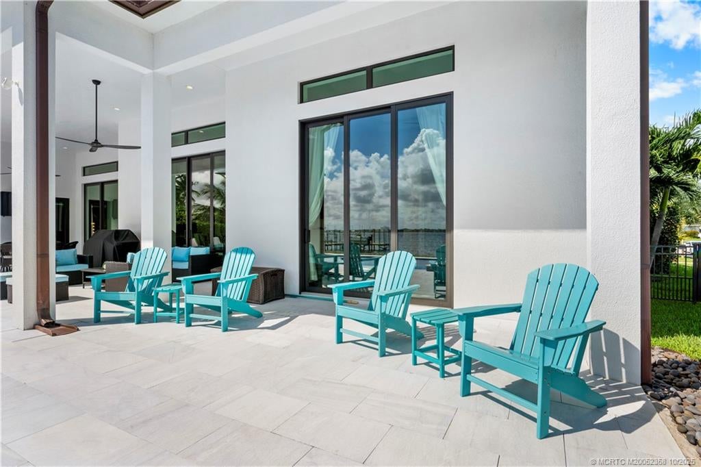 Jensen Beach, Florida, 34957, United States, 4 Bedrooms Bedrooms, ,5 BathroomsBathrooms,Residential,Active,1954333