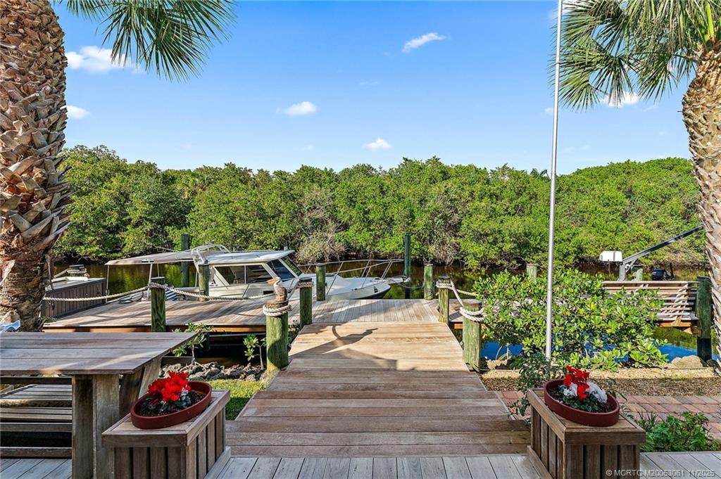 Stuart, Florida, 34997, United States, 3 Bedrooms Bedrooms, ,4 BathroomsBathrooms,Residential,Active,1993675