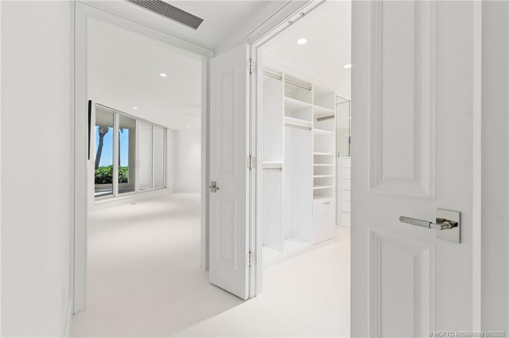 Stuart, Florida, 34996, United States, ,3 BathroomsBathrooms,Residential,Active,1806933
