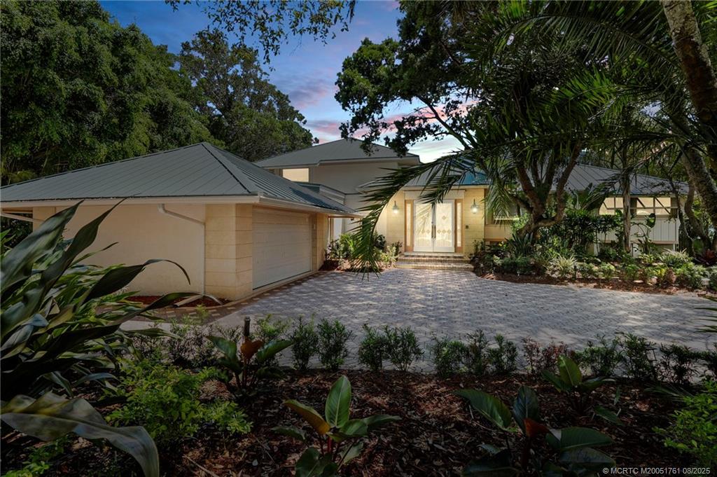 Stuart, Florida, 34996, United States, 5 Bedrooms Bedrooms, ,4 BathroomsBathrooms,Residential,Active,1914638