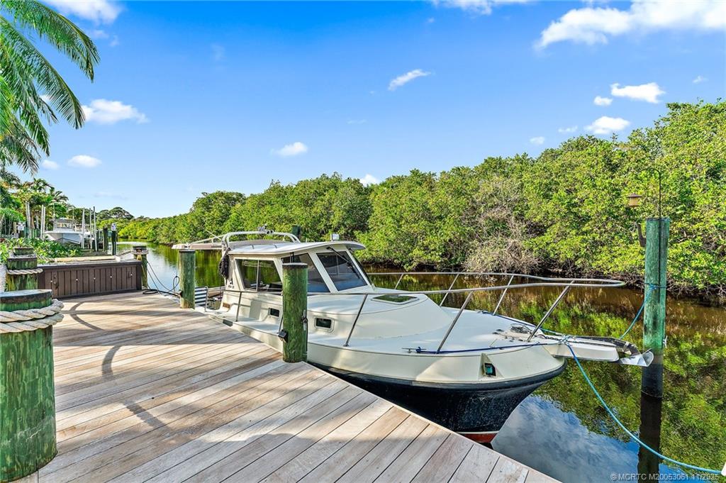 Stuart, Florida, 34997, United States, 3 Bedrooms Bedrooms, ,4 BathroomsBathrooms,Residential,Active,1993675