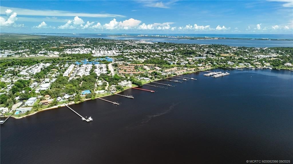 Jensen Beach, Florida, 34957, United States, 2 Bedrooms Bedrooms, ,3 BathroomsBathrooms,Residential,Active,1936446