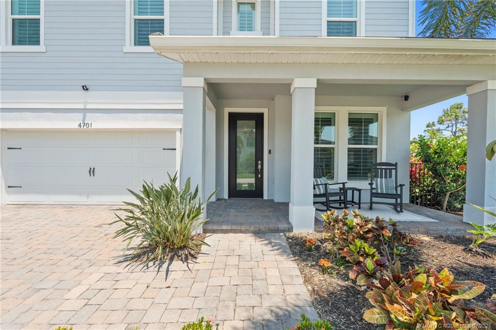 Stuart, Florida, 34997, United States, 4 Bedrooms Bedrooms, ,4 BathroomsBathrooms,Residential,Active,1904746