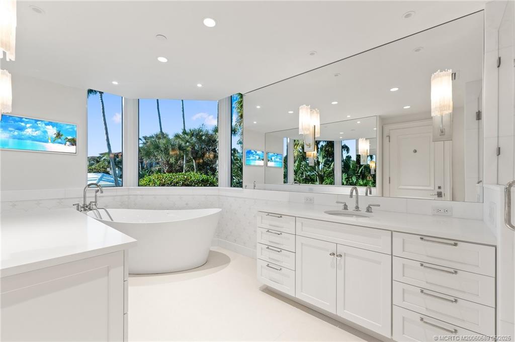 Stuart, Florida, 34996, United States, ,3 BathroomsBathrooms,Residential,Active,1806933
