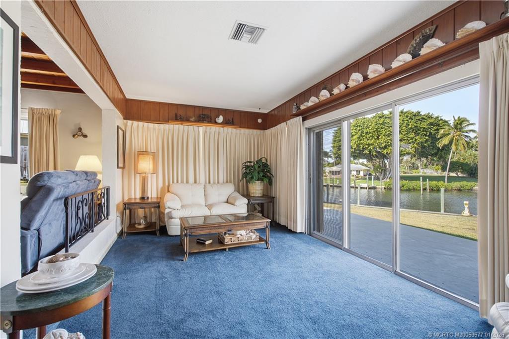 Stuart, Florida, 34997, United States, 3 Bedrooms Bedrooms, ,2 BathroomsBathrooms,Residential,Active,2007928