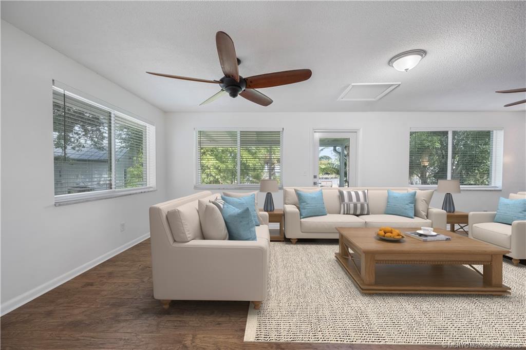 Stuart, Florida, 34994, United States, 2 Bedrooms Bedrooms, ,2 BathroomsBathrooms,Residential,Active,1945266