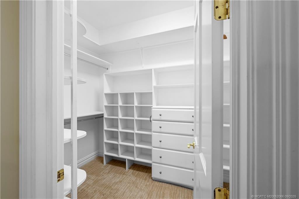 Jensen Beach, Florida, 34957, United States, 2 Bedrooms Bedrooms, ,3 BathroomsBathrooms,Residential,Active,1936446