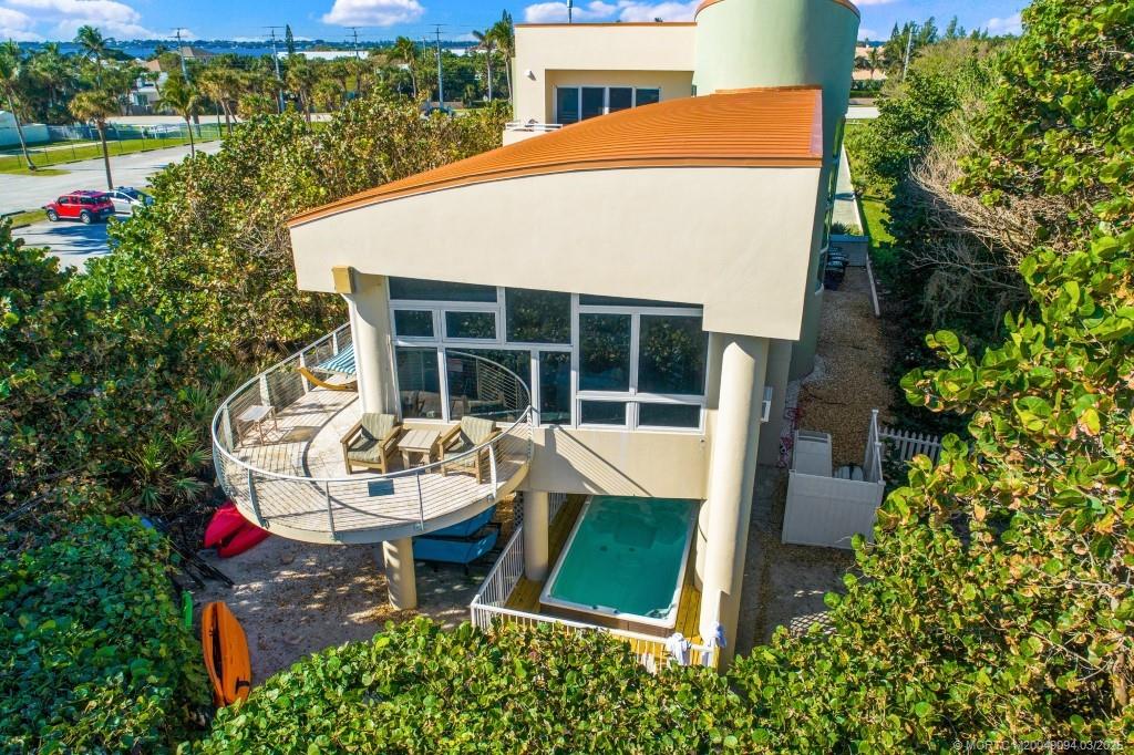Hutchinson Island, Florida, 34957, United States, 6 Bedrooms Bedrooms, ,7 BathroomsBathrooms,Residential,Active,1706651