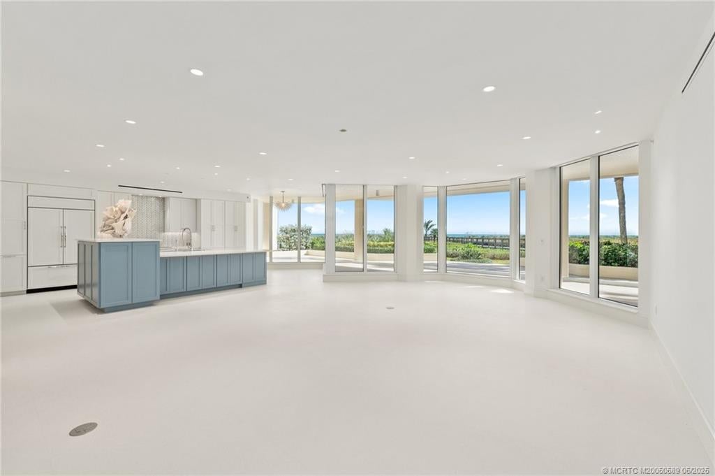 Stuart, Florida, 34996, United States, ,3 BathroomsBathrooms,Residential,Active,1806933