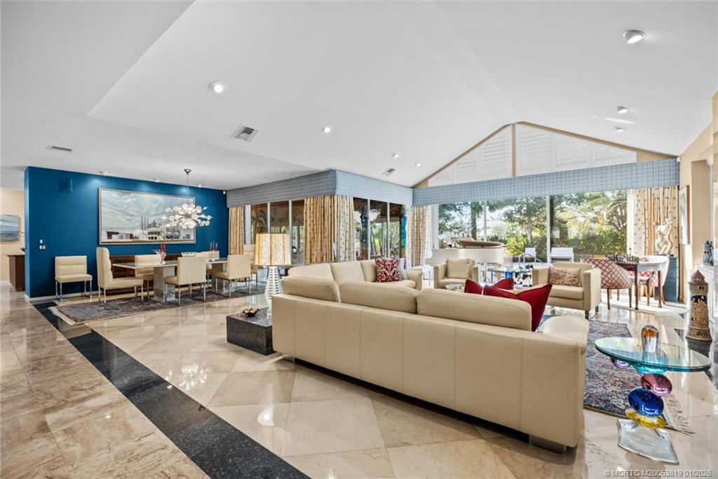 Palm City, Florida, 34990, United States, 3 Bedrooms Bedrooms, ,4 BathroomsBathrooms,Residential,Active,2010174